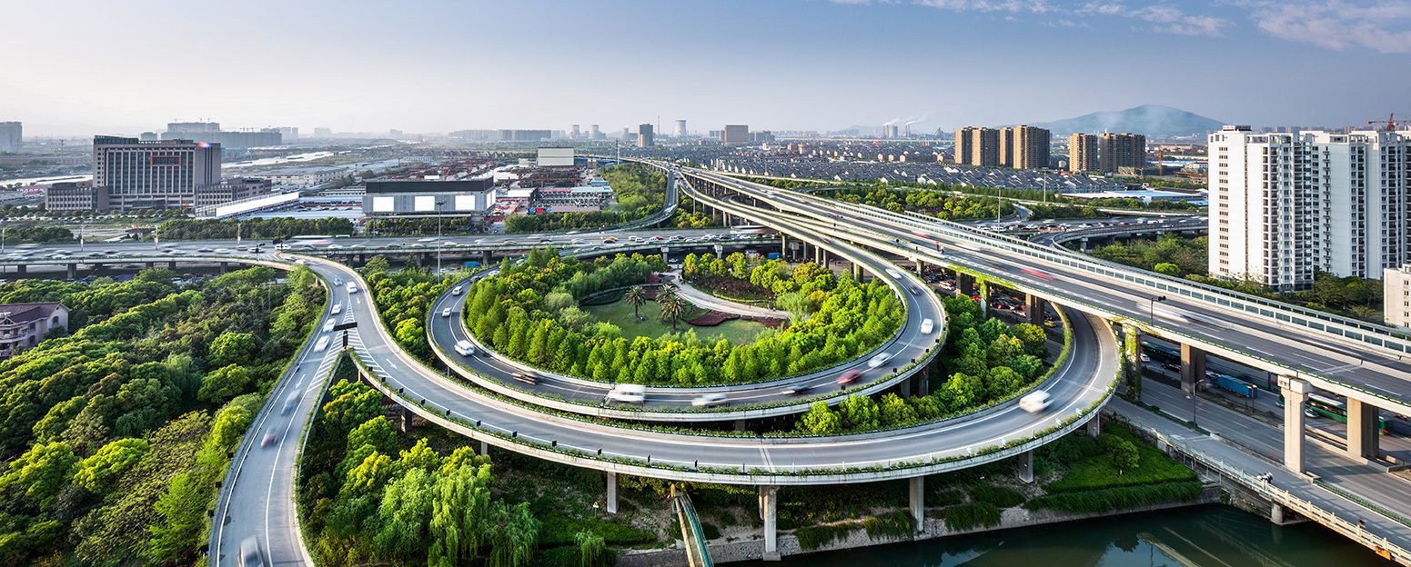 AdobeStock 84369125 traffic on elevated expressway crop