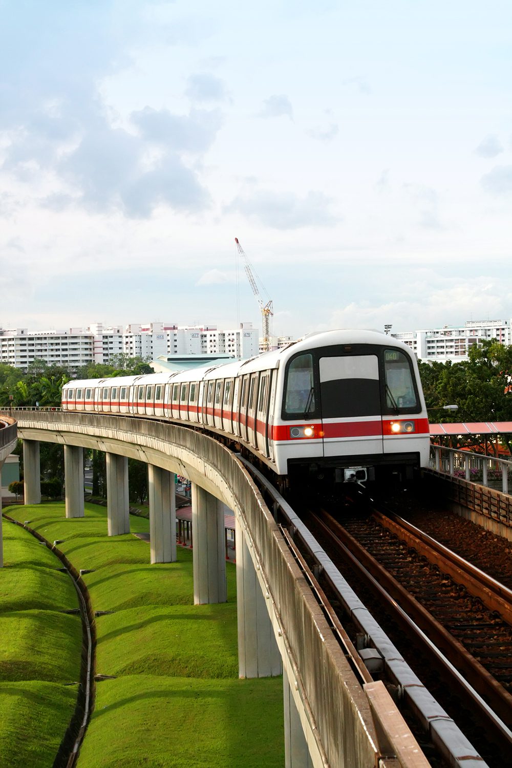 Stock image of above-ground subway for RCLCO Public Strategies Page